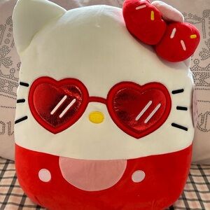 Hello Kitty Squishmellow, like new